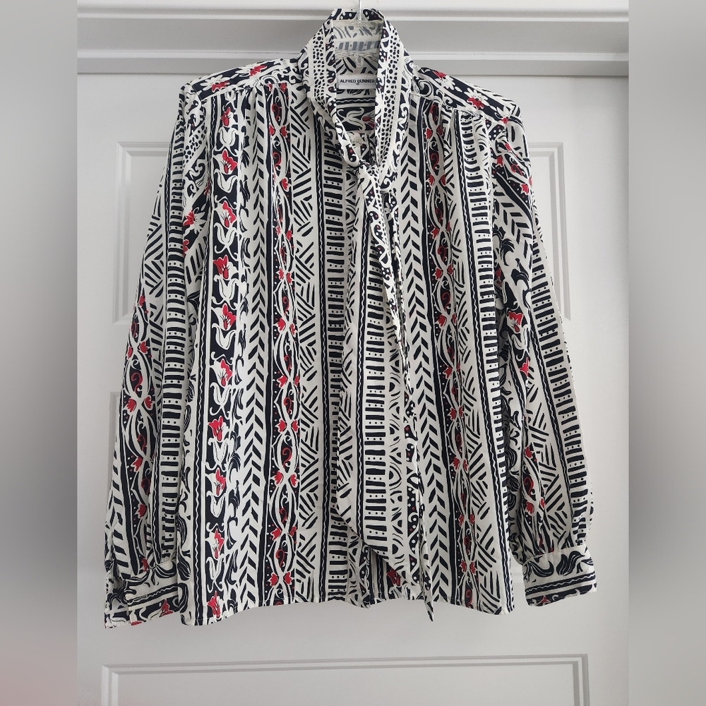 Alfred Dunner Black and White Blouse with Red Accents